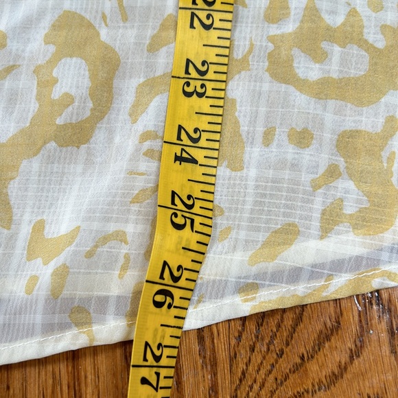 Bucket List gold and cream chiffon blouse. Animal print, sheer, size Large. - Picture 9 of 14